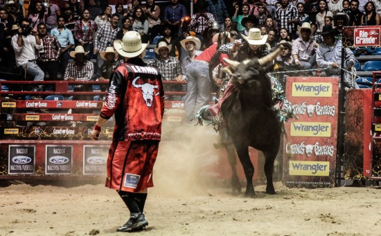 EL REGRESO MÁS ESPERADO EN NUEVO LAREDO YA TIENE FECHA, CUERNOS CHUECOS ESTE 28 DE MARZO
