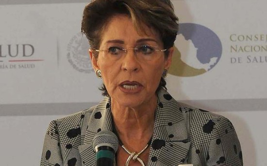 Mercedes Juan firma convenio de colaboración con OMS