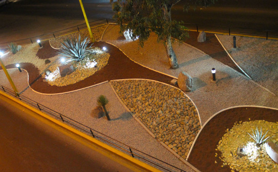 Continúa gobierno municipal de Aguascalientes dignificando el entorno urbano con la rehabilitación de triángulos y camellones