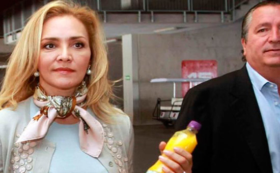 Doble golpe legal de Angélica Fuentes a Jorge Vergara