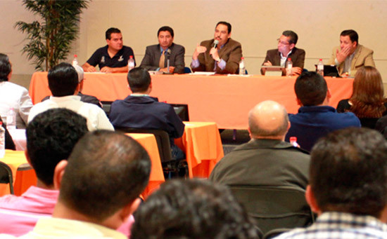 Reconoce el alcalde Juan Antonio Martín del Campo la labor de los ingenieros para el desarrollo urbano