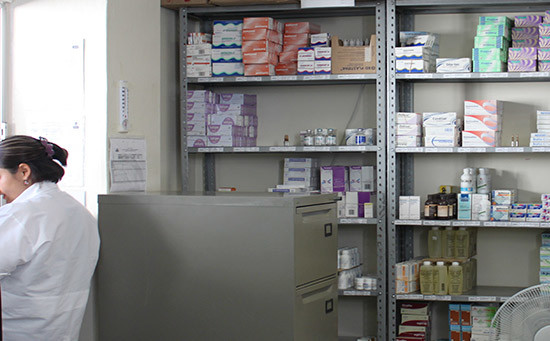 Se refuerzan verificaciones en farmacias