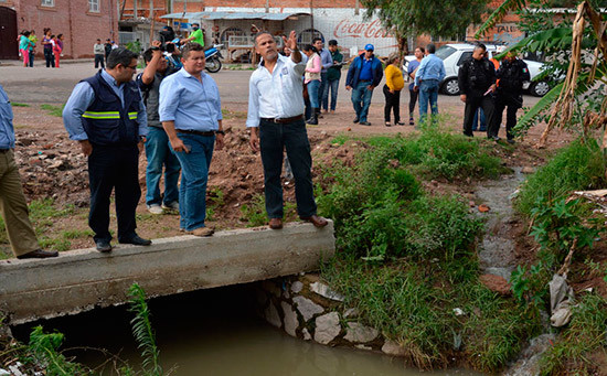 Antonio Arámbula  realizó un recorrido de supervisión por las comunidades que se han visto afectadas en Jesús María