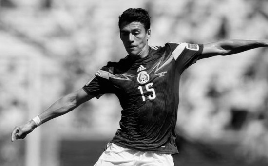 Héctor Moreno, operado con éxito, baja entre 2 y 3 semanas.