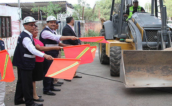 Continua gobierno municipal de Aguascalientes con acciones a favor de los habitantes de la zona rural