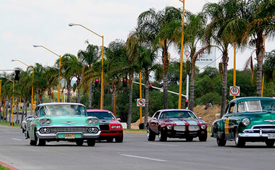 Invita DIF municipal a participar en el “bazar del auto antiguo Aguascalientes 2015” en beneficio de los adultos mayores