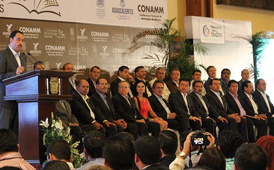 Revalidó el alcalde Juan Antonio Martín del Campo alianza con homólogos electos