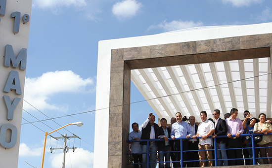 Alcalde de Aguascalientes entrega modernas instalaciones del mercado Primero de Mayo