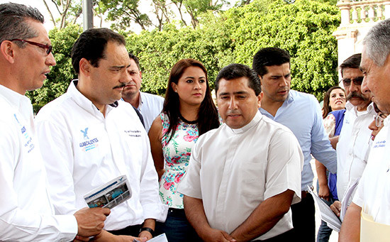 Contribuye municipio de Aguascalientes con la restauración de mural decorativo en el templo de San Marcos