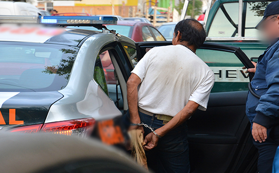 Intensifica la dirección de tránsito municipal operativo contra franeleros