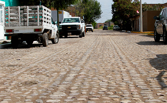 Continúa gobierno municipal dotando con infraestructura urbana digna a las comunidades rurales