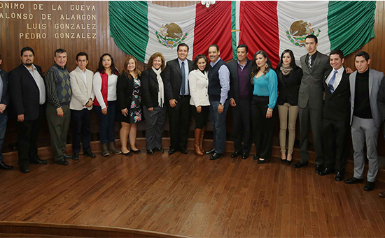 Lanza ayuntamiento de Aguascalientes convocatoria para el premio municipal de la juventud 2015