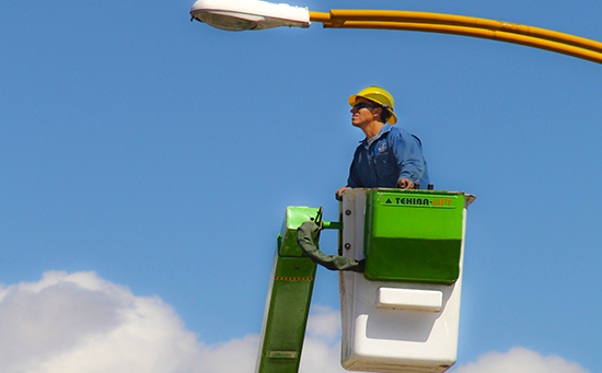 Eleva gobierno municipal eficiencia en el alumbrado público en diferentes sectores de la ciudad