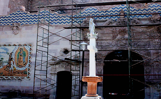 Continúa gobierno municipal con la rehabilitación de fachadas de templos y edificios de carácter histórico