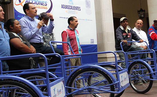 Refrenda el alcalde Juan Antonio Martín del Campo respaldo al desarrollo de familias de escasos recursos