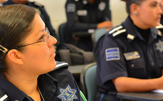 Policías municipales reciben capacitación para el nuevo sistema de justicia penal