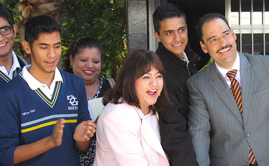 REFRENDA ALCALDE DE LA CAPITAL COMPROMISO DE SU GOBIERNO CON LA EDUCACIÓN