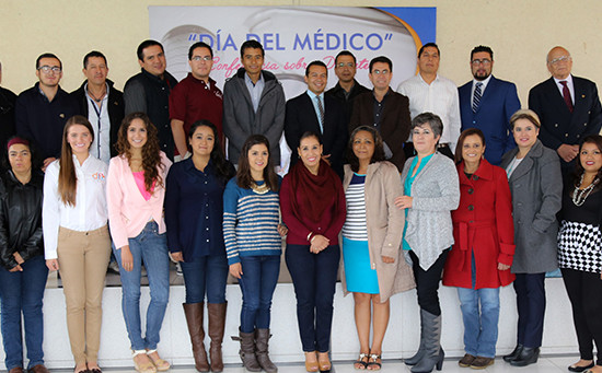 Conmemora DIF municipal a profesionales de la salud
