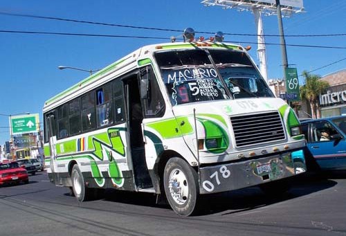 Buscan 20 mil firmas para mejorar el camión urbano