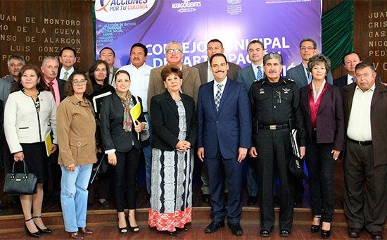 Duplica gobierno municipal histórica inversión en el sector educativo elevando su calidad competitiva