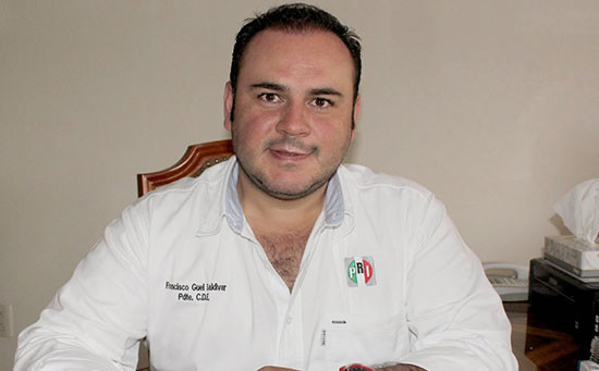 Renuncia Paco Guel a la Presidencia del PRI