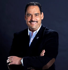 Alcalde niega compra de casas de parte de su hermano