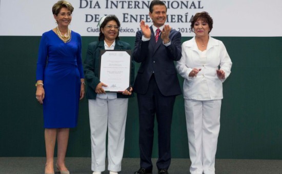 Se continuará impulsando el Programa de Promoción por Profesionalización para el personal de enfermería, trabajo social y de terapia física y rehabilitación