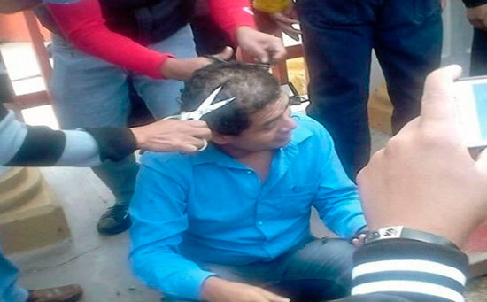 CNTE castiga a maestros que hicieron examen