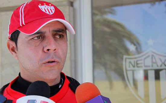 Fuera Miguel Fuentes del Necaxa.